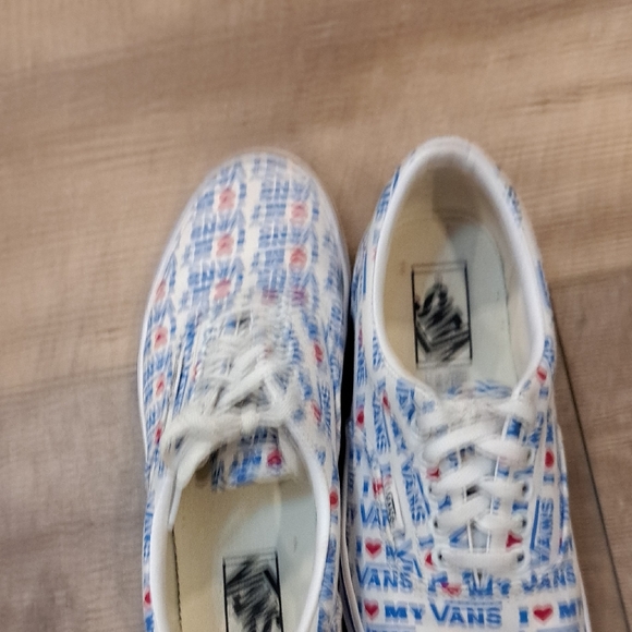 Unisex Vans White and Blue Sneakers with Unique Pattern - Picture 8 of 9